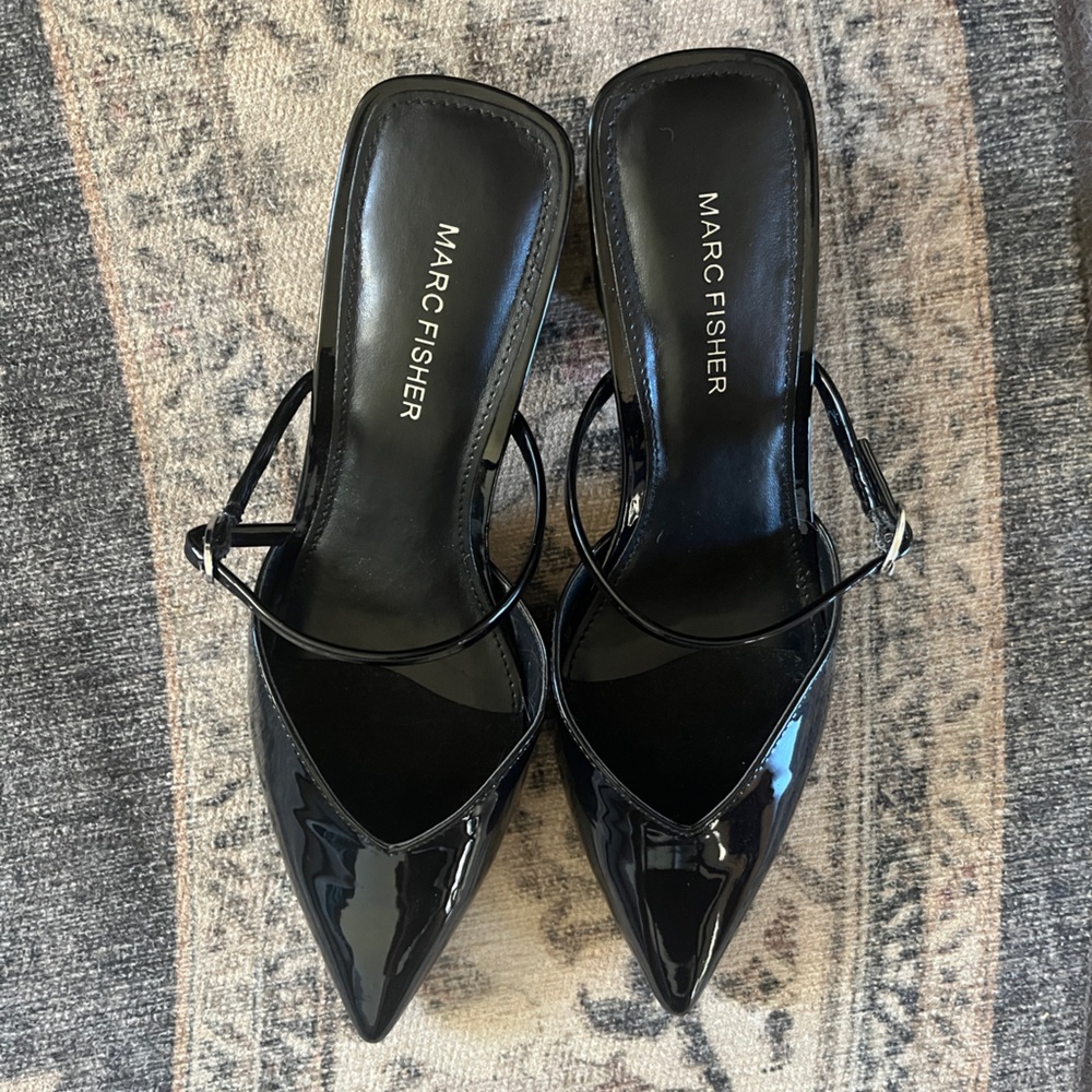 Marc Fisher “Lakey” Black Heeled Mules - Picture 3 of 4